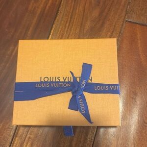 Louis Vuitton Box with duster